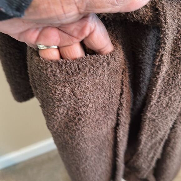 Mina Lisa Feather Knit Hooded Lounge Robe in Cocoa S - Picture 5 of 8